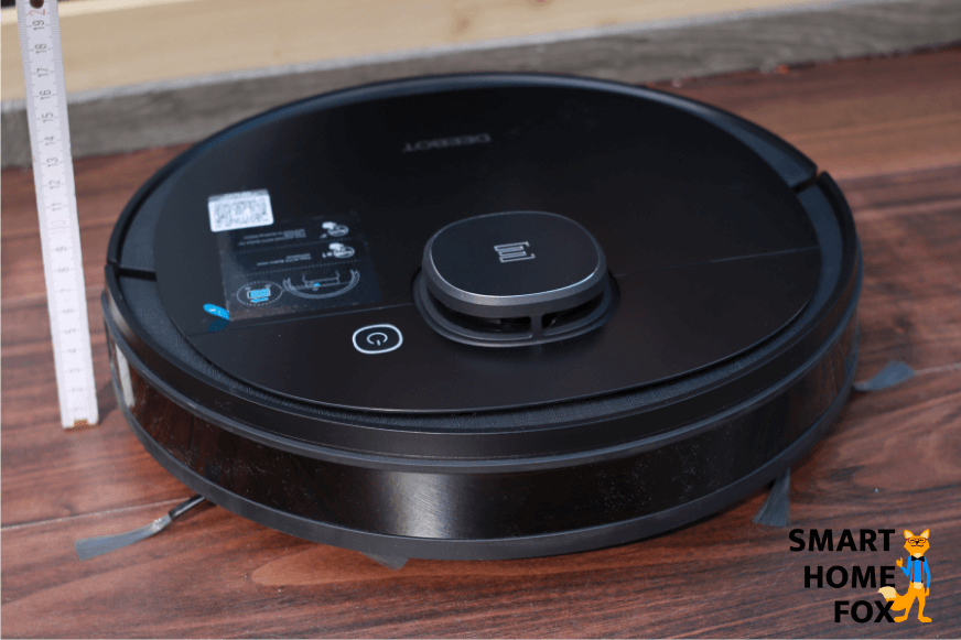 Высота Ecovacs Deebot OZMO 950 измеряется линейкой